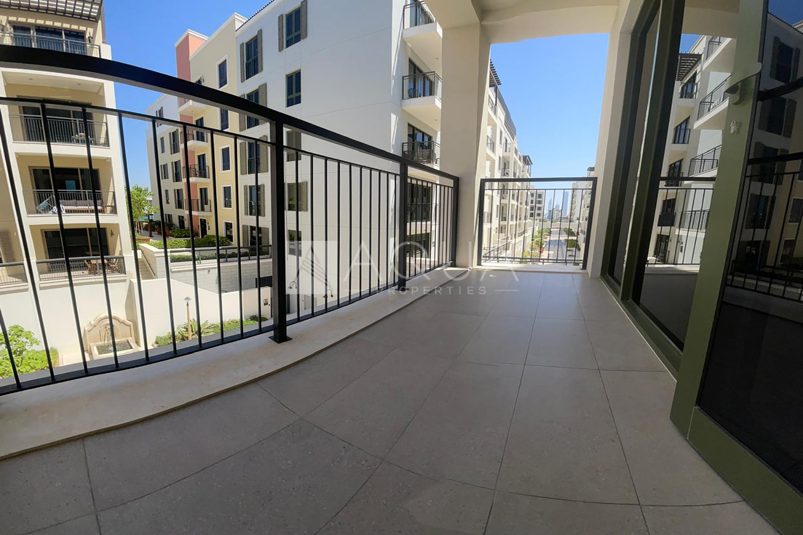 UNFURNISHED | PRIVATE BEACH | PRIME LOCATION