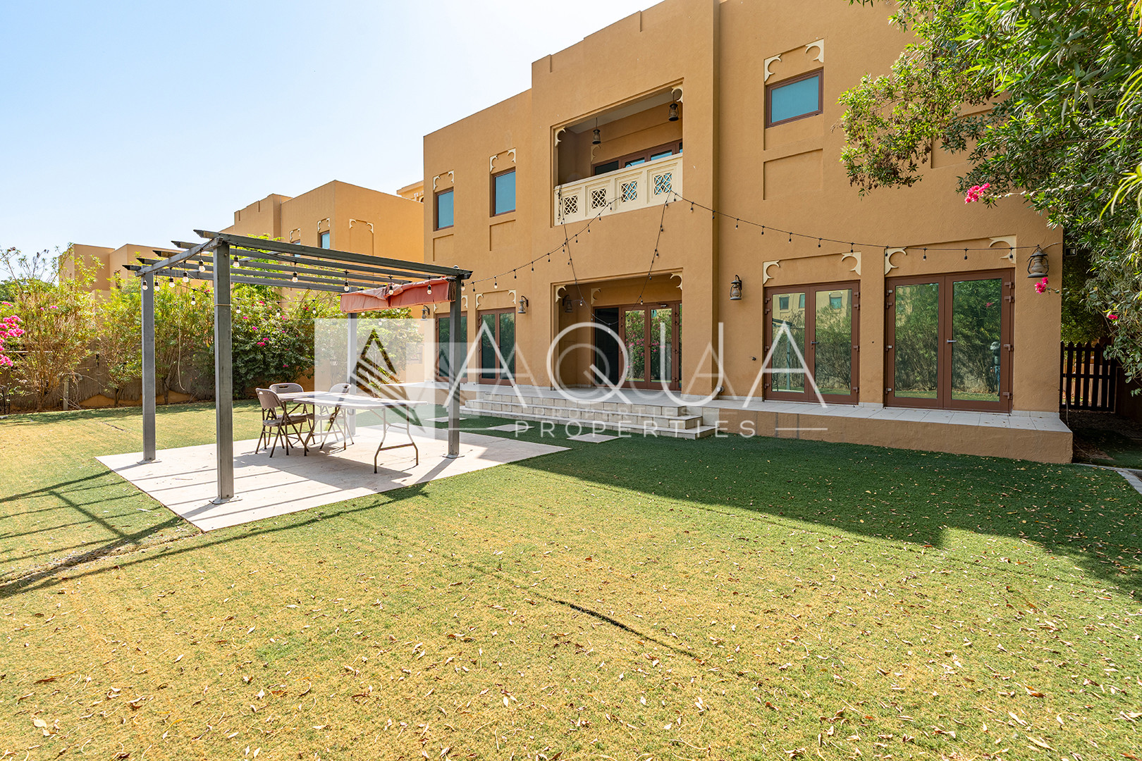 Large Plot | Vacant | Prime Location | 3 Bedroom