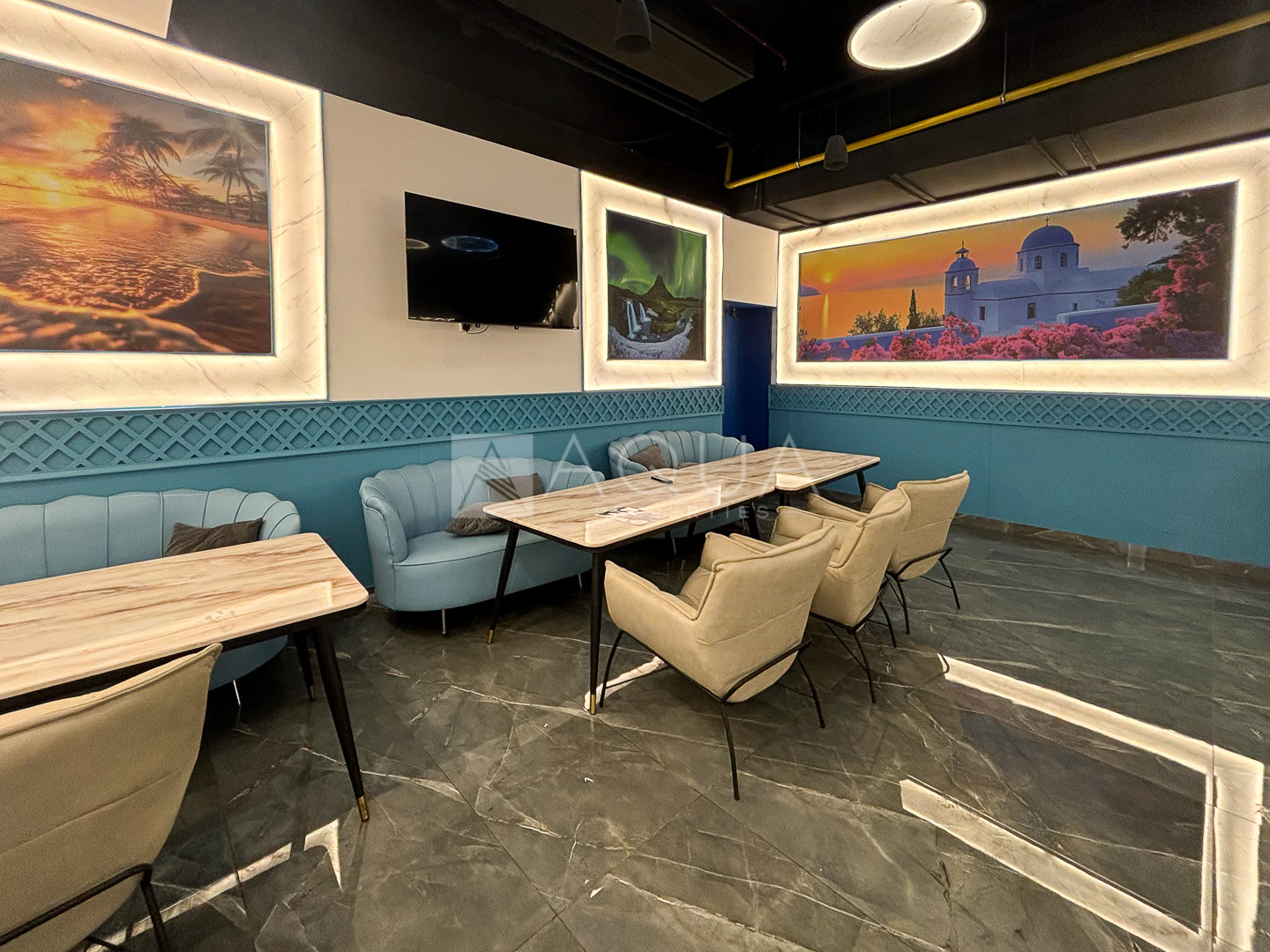 Fitted retail| Facing canal| Available  