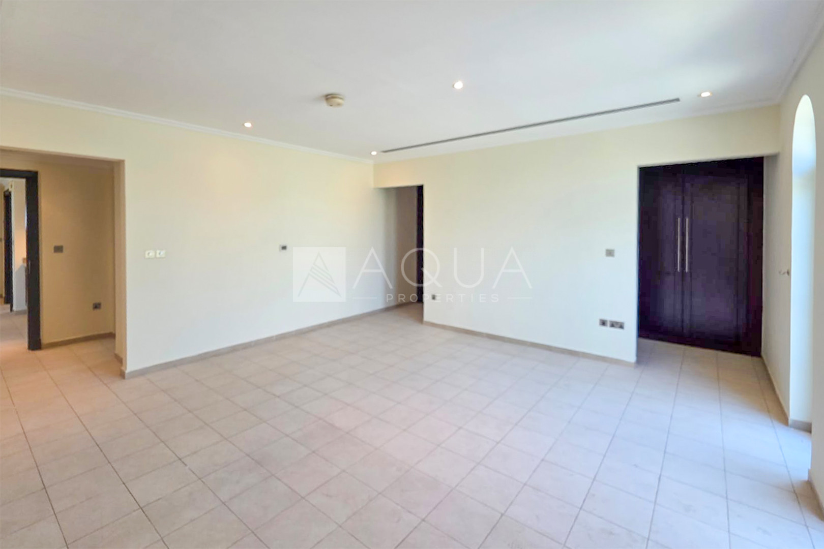 Large Plot | Vacant | Private Pool | Legacy  