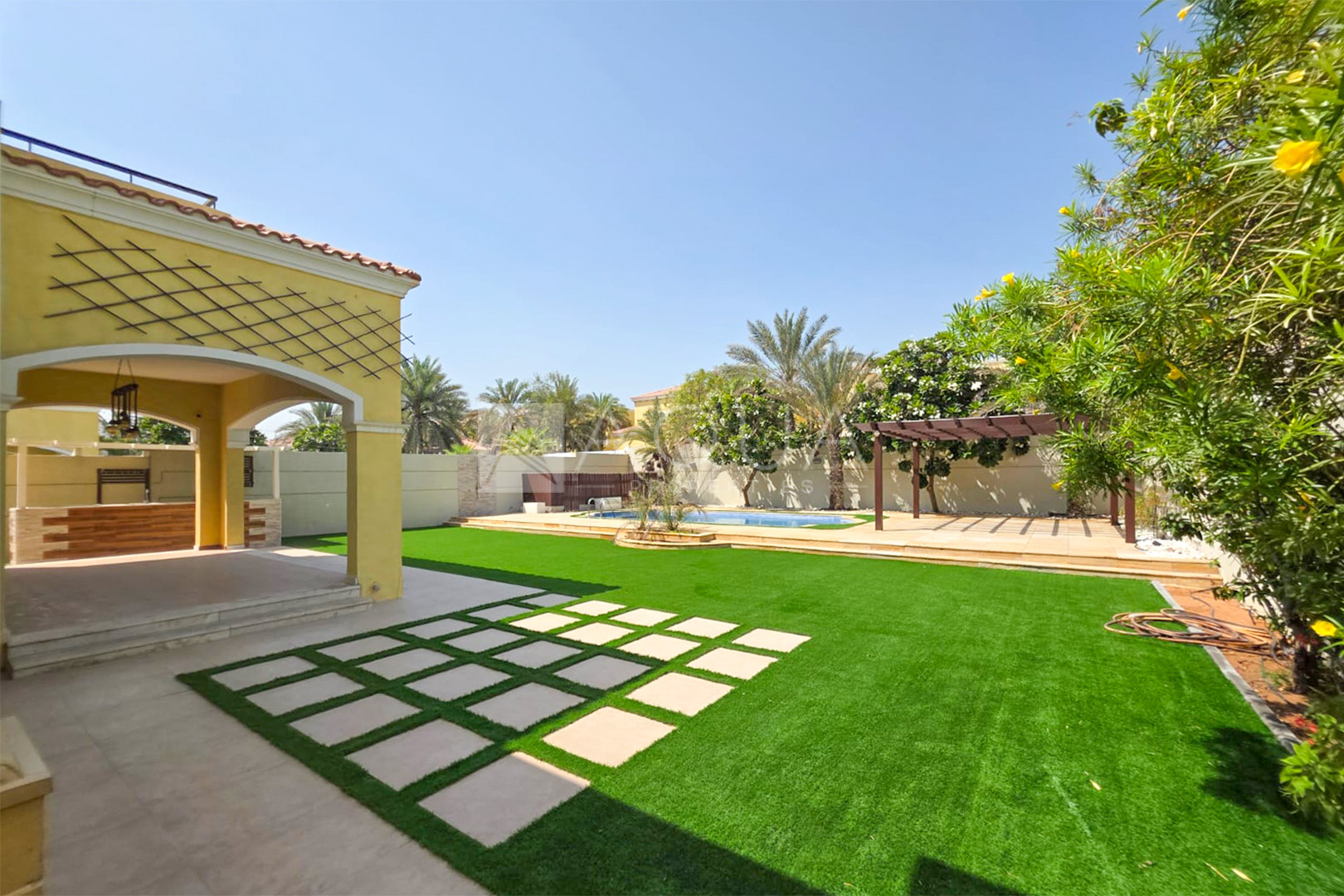 Large Plot | Vacant | Private Pool | Legacy  