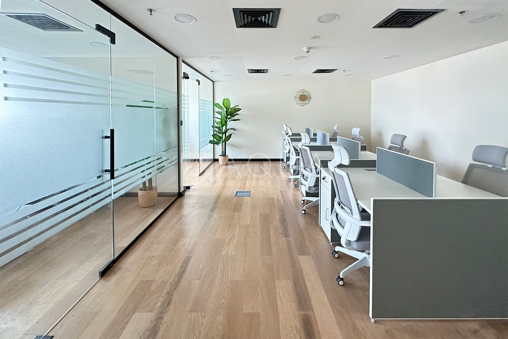 Fully Upgraded | Furnished | Partitions | DMCC