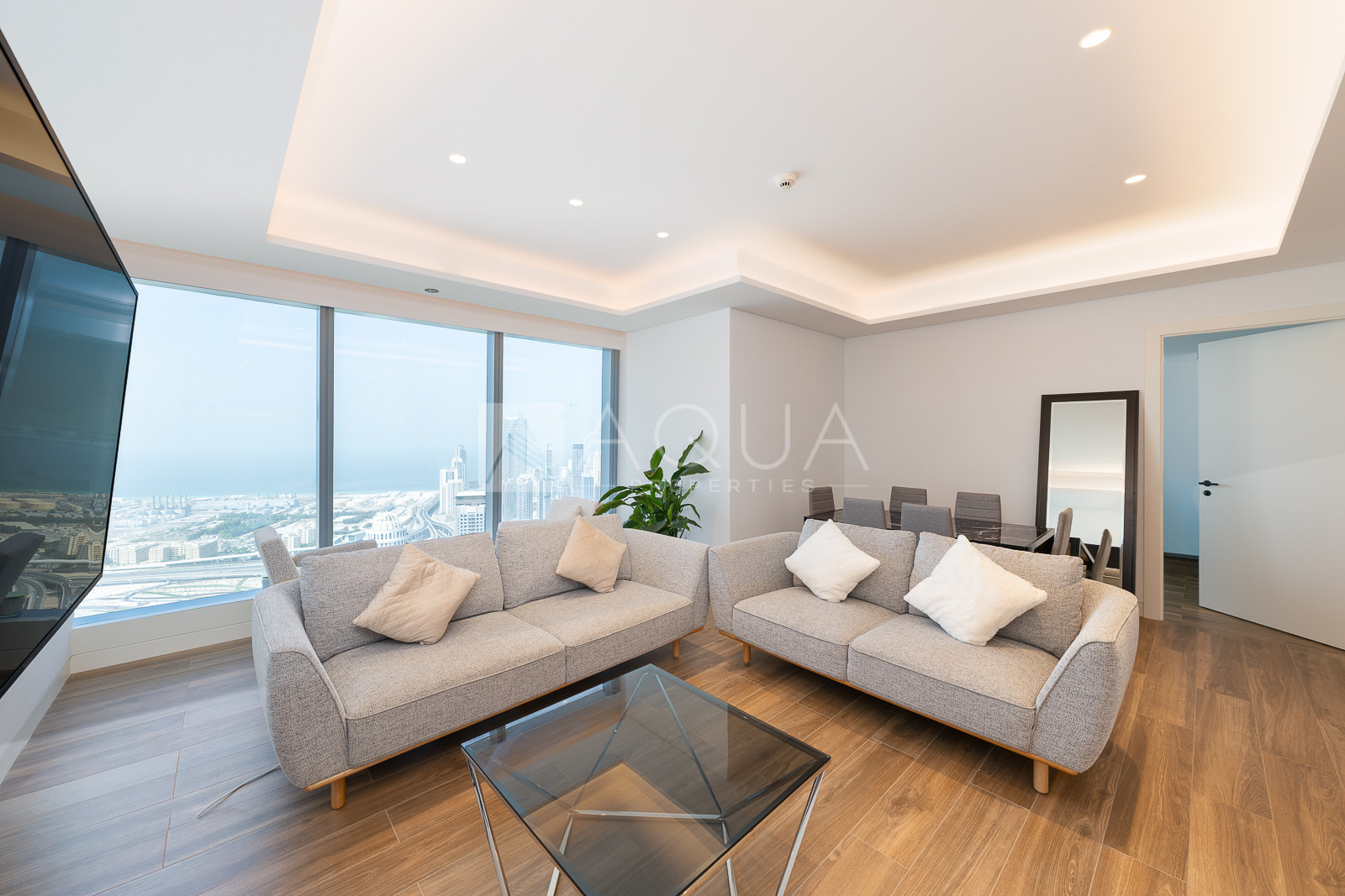 HIGH FLOOR l MARINA VIEW l ICONIC TOWER