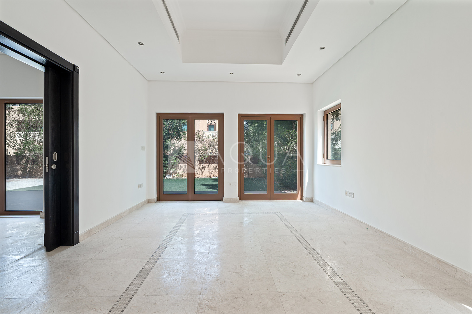 Vacant | Large Plot | Unfurnished | Large Garden