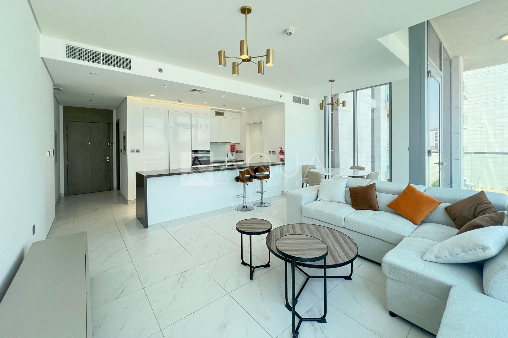 Lagoon View l Open Plan l Fully Furnished