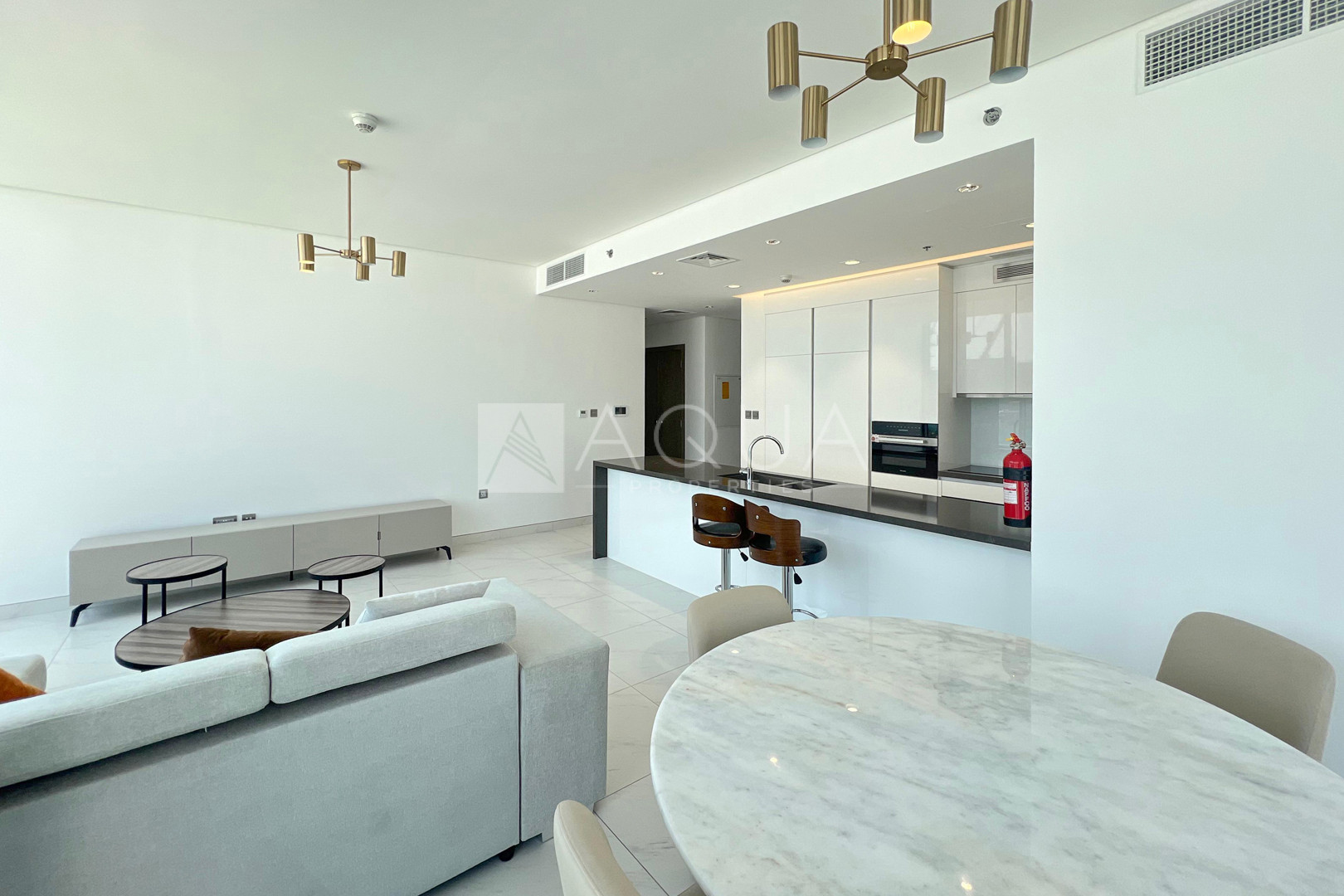 Lagoon View l Open Plan l Fully Furnished