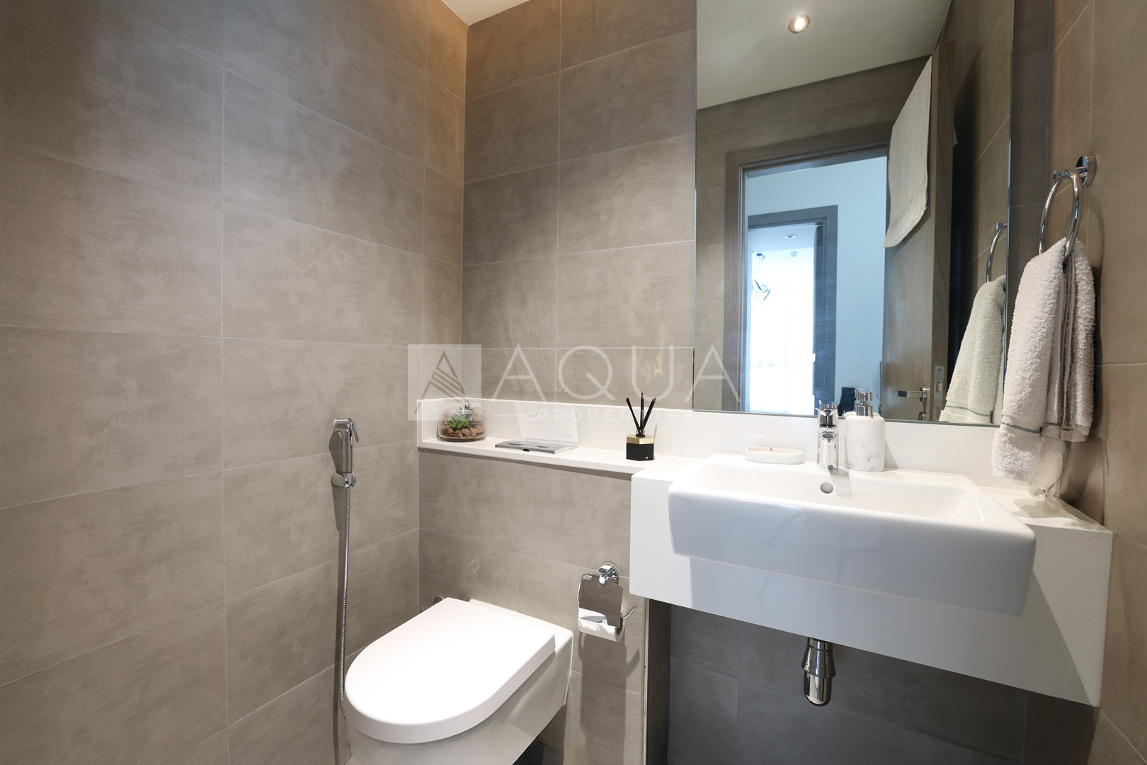  Furnised | Open Plan | Downtown View   