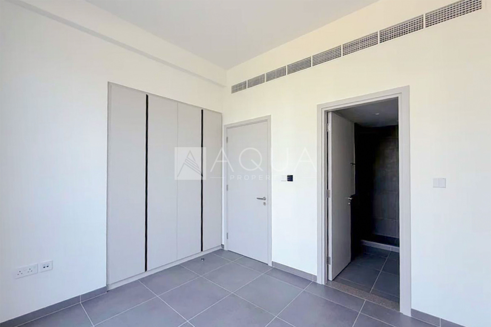 SINGLE ROW | READY SOON | NEXT TO AMENITIES