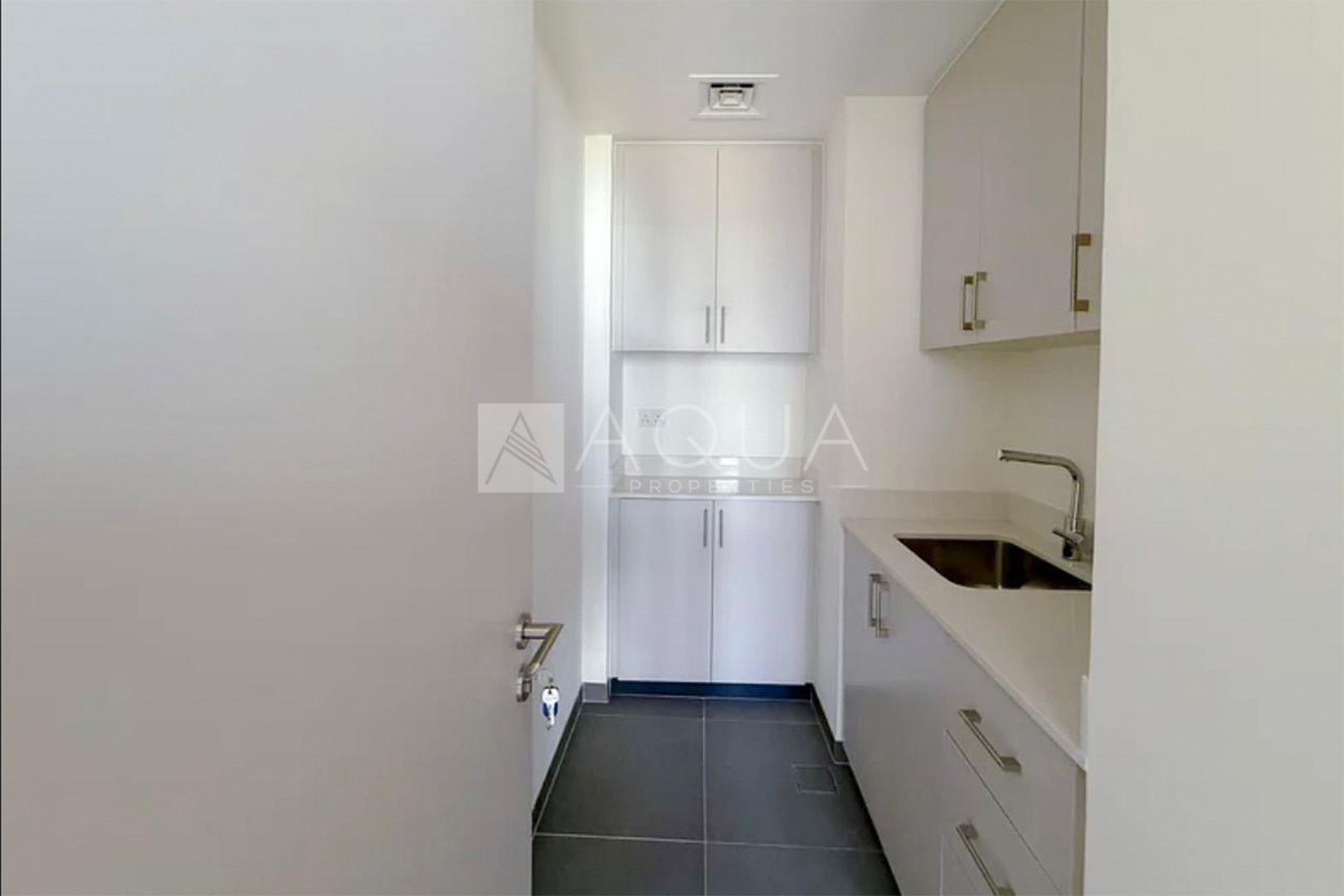 SINGLE ROW | READY SOON | NEXT TO AMENITIES