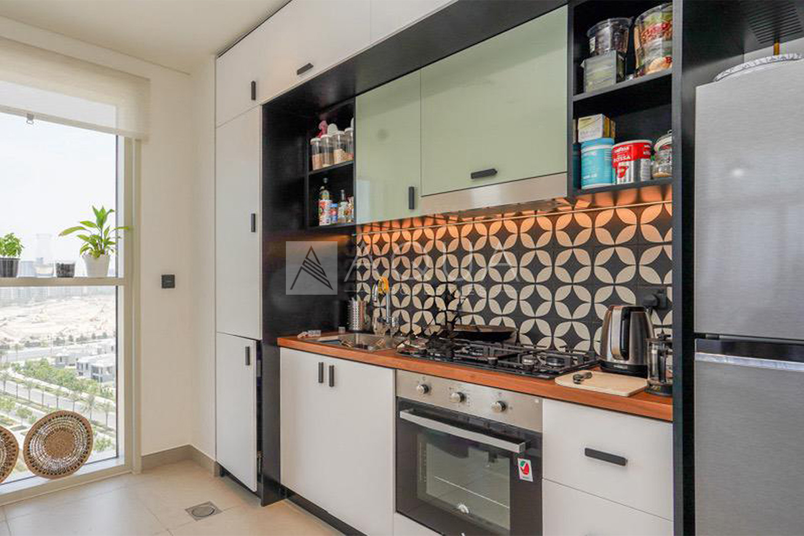 Corner Unit | Mall View | Large Layout  