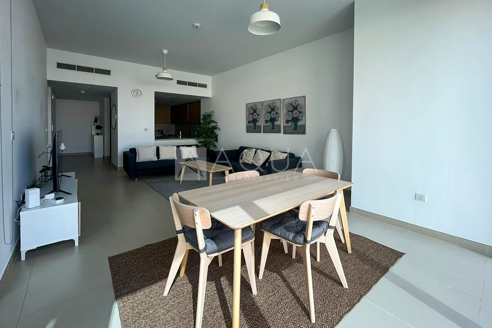 Fully Furnished l Vacant l Ain View     