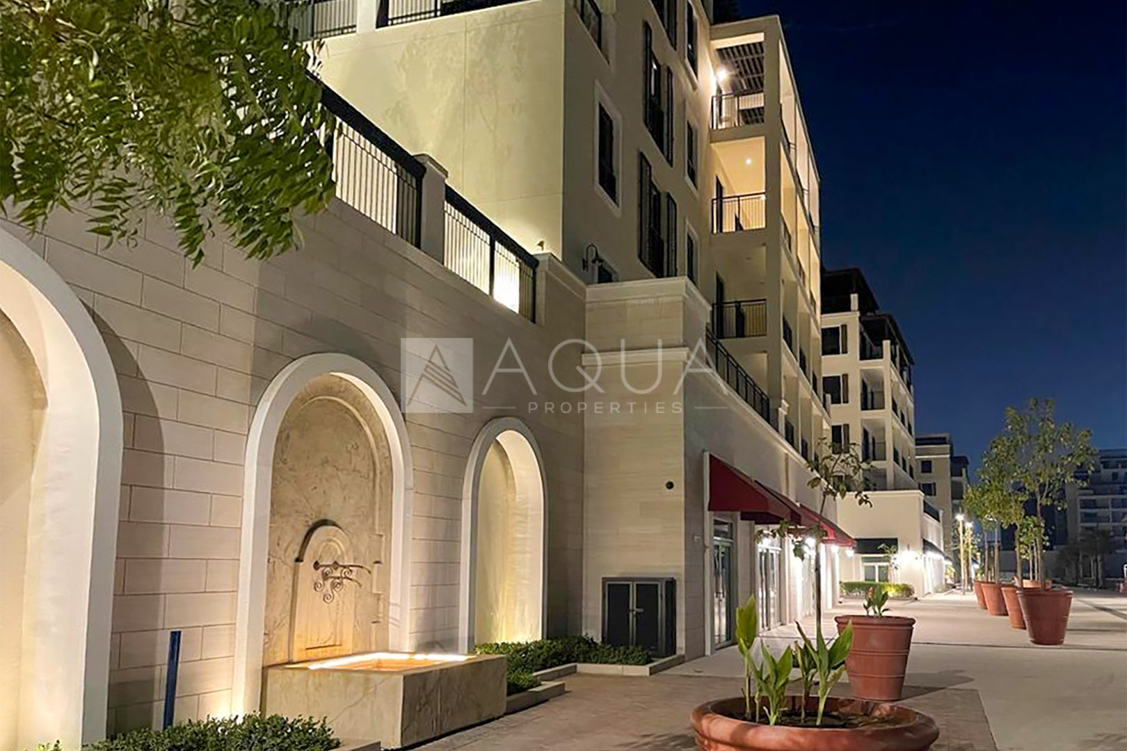 FURNISHED | MODERN LIVING | PRIVATE BEACH 