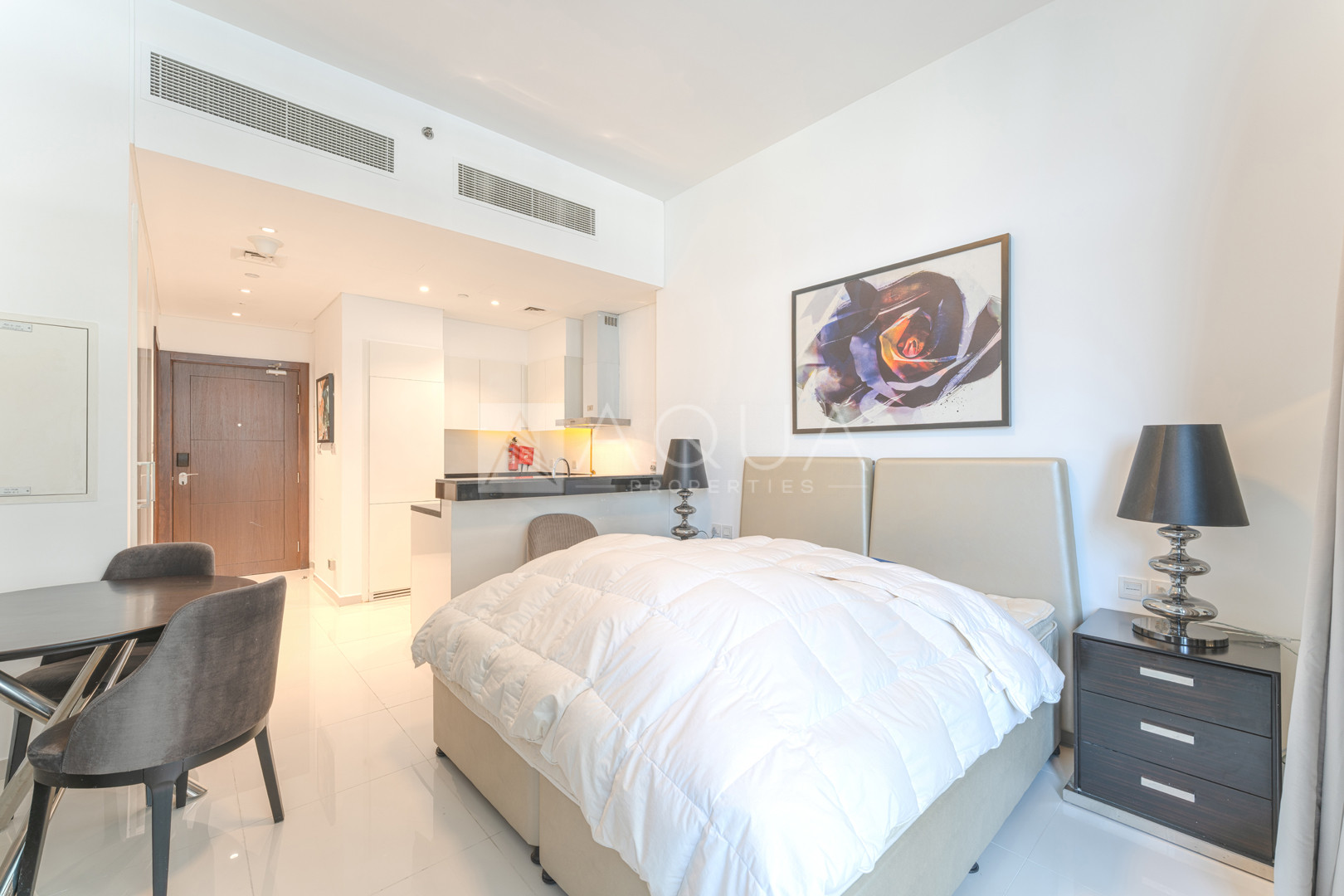 Fully Furnished | Vacant l Pool View    