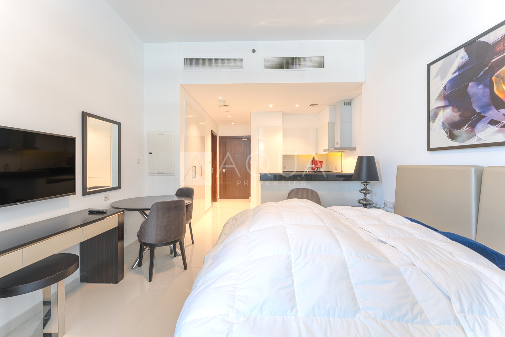 Fully Furnished | Vacant l Pool View    