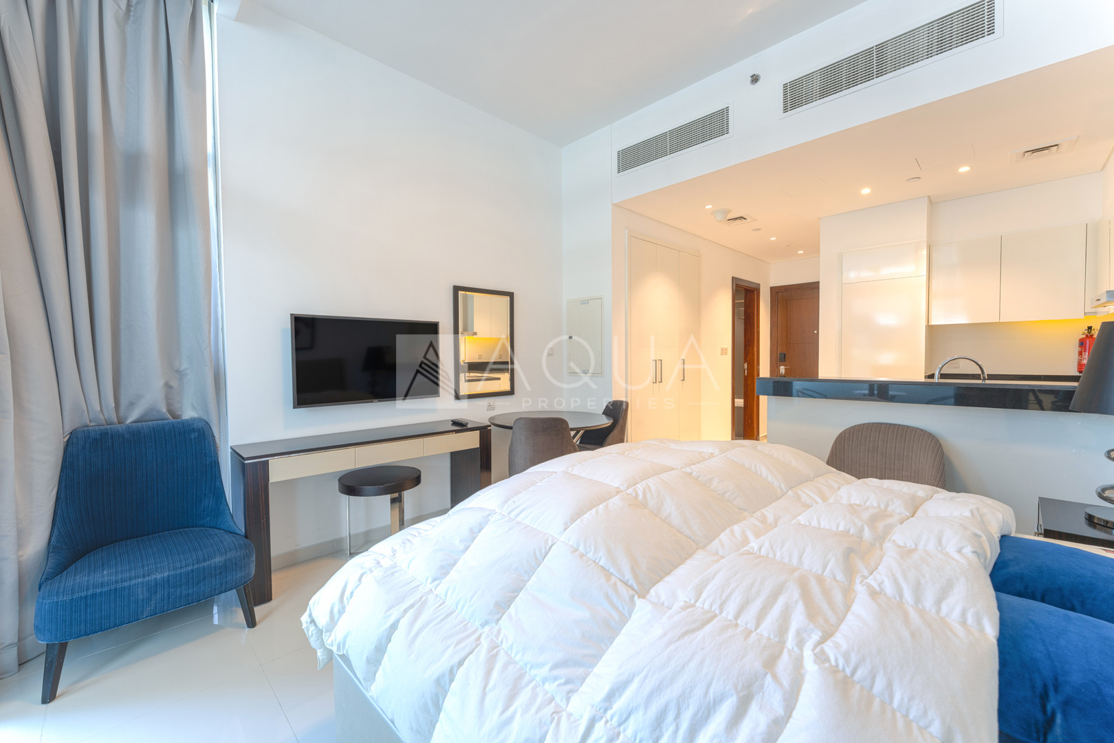 Fully Furnished | Vacant l Pool View    