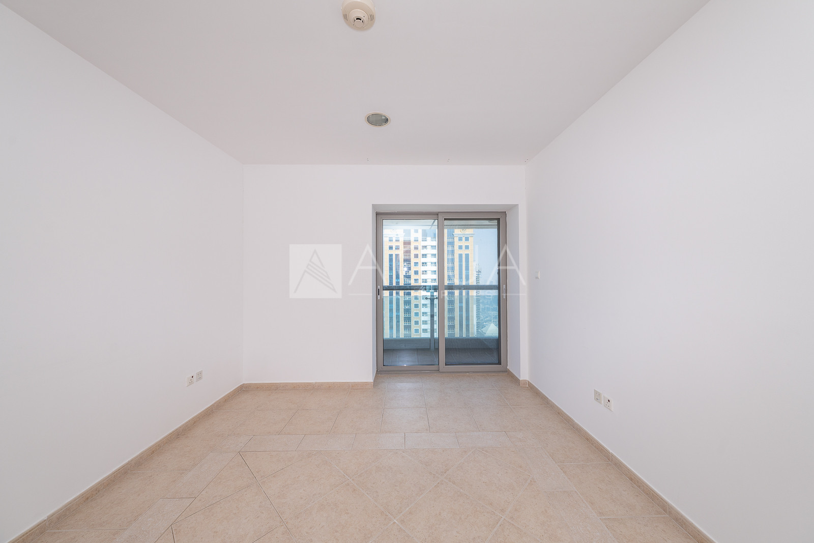 Stunning Palm View l High Floor l Spacious