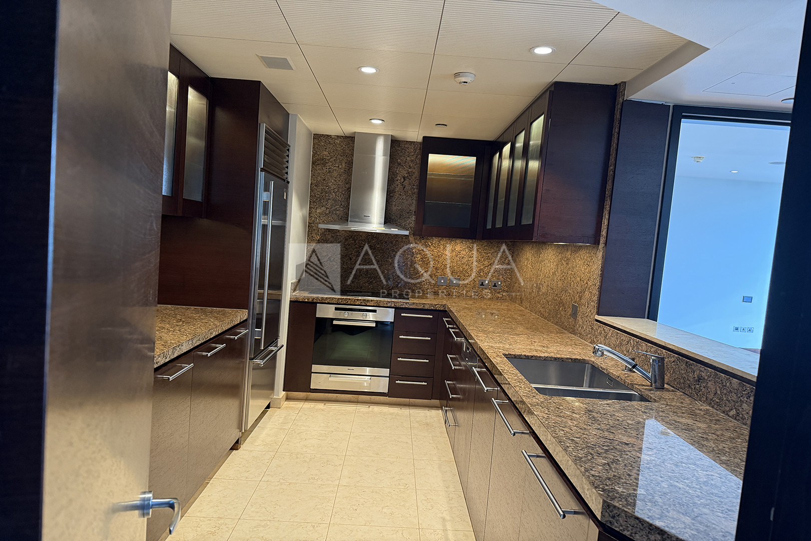 Burj Khalifa l Vacant l 2 Bedroom l Unfurnished