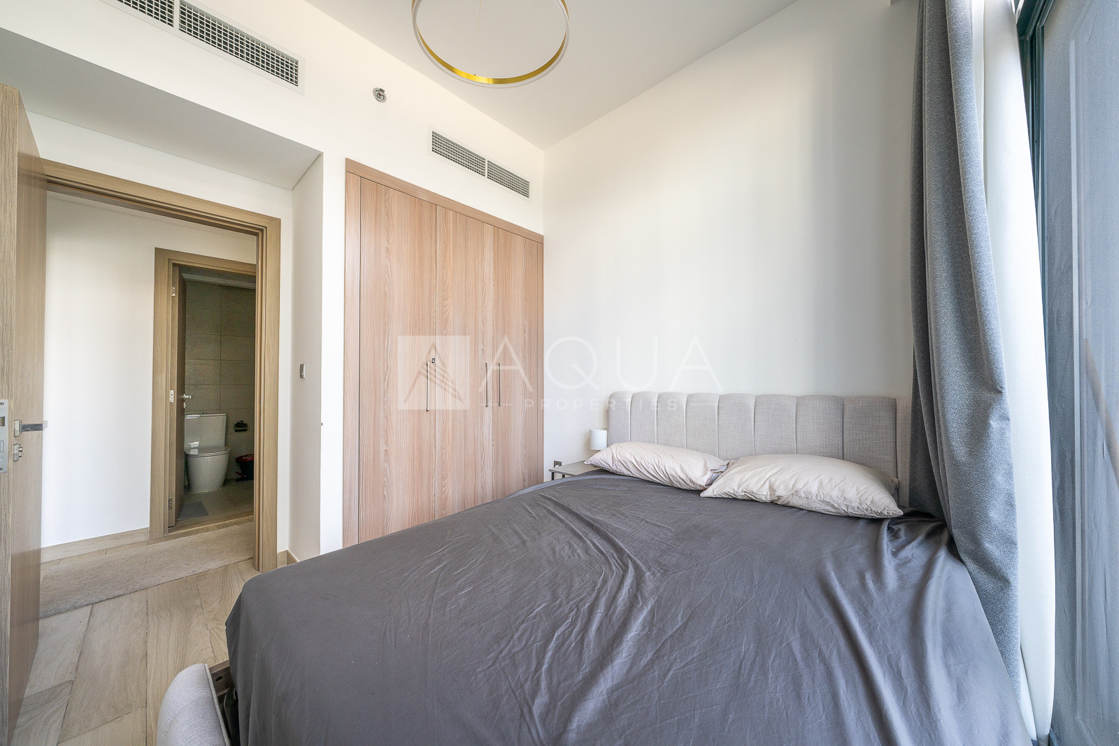 Chiller Free | Modern Finishing | Vacant