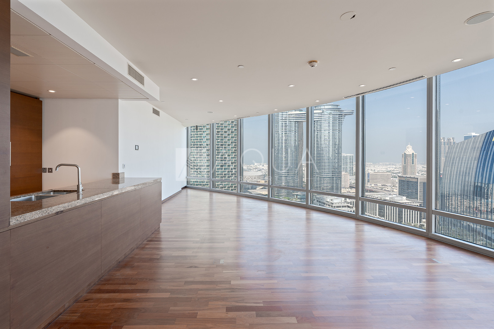 ELEGANT 3BR + MAID | LUXURY | VACANT    