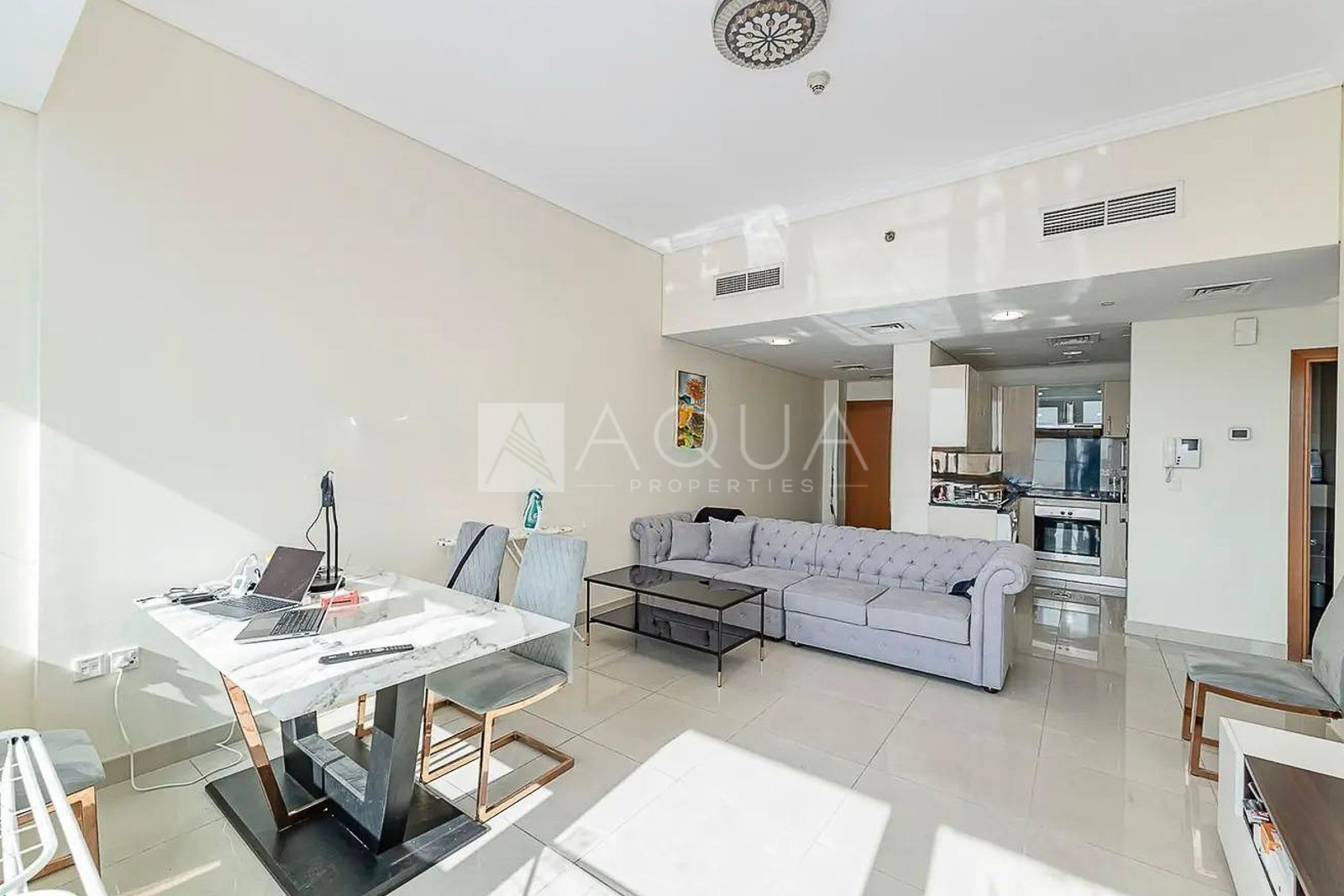 Fully Furnished l High Floor l Sea View 