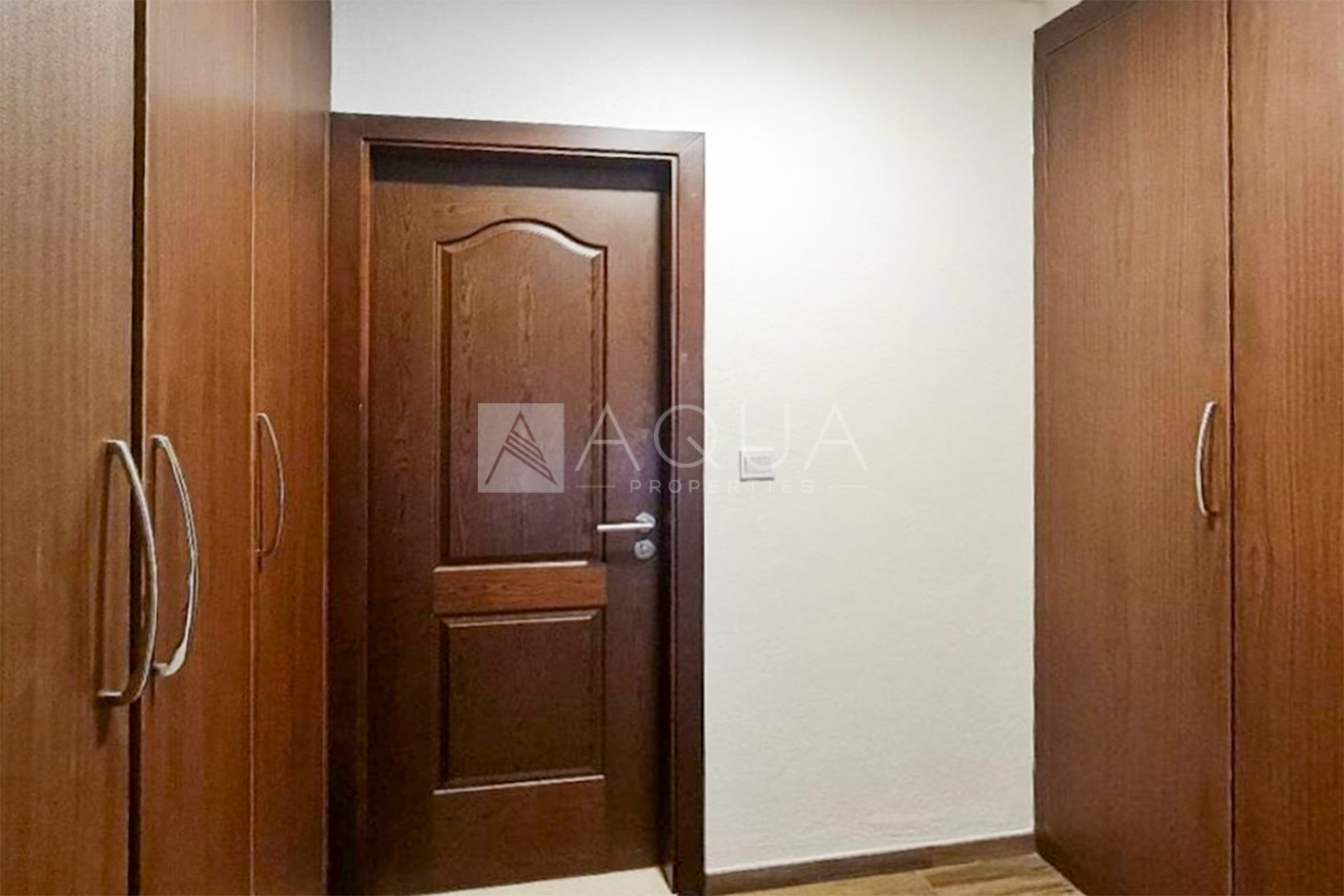 3 BR + Maid I Vacant I Spacious l Prime Location