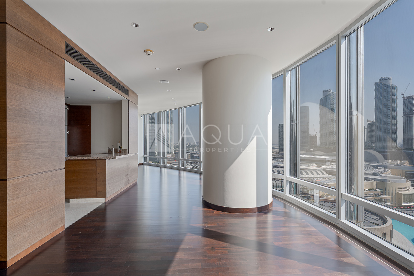 2BR LUXURY | FOUNTAIN VIEW | ONE LIFT   
