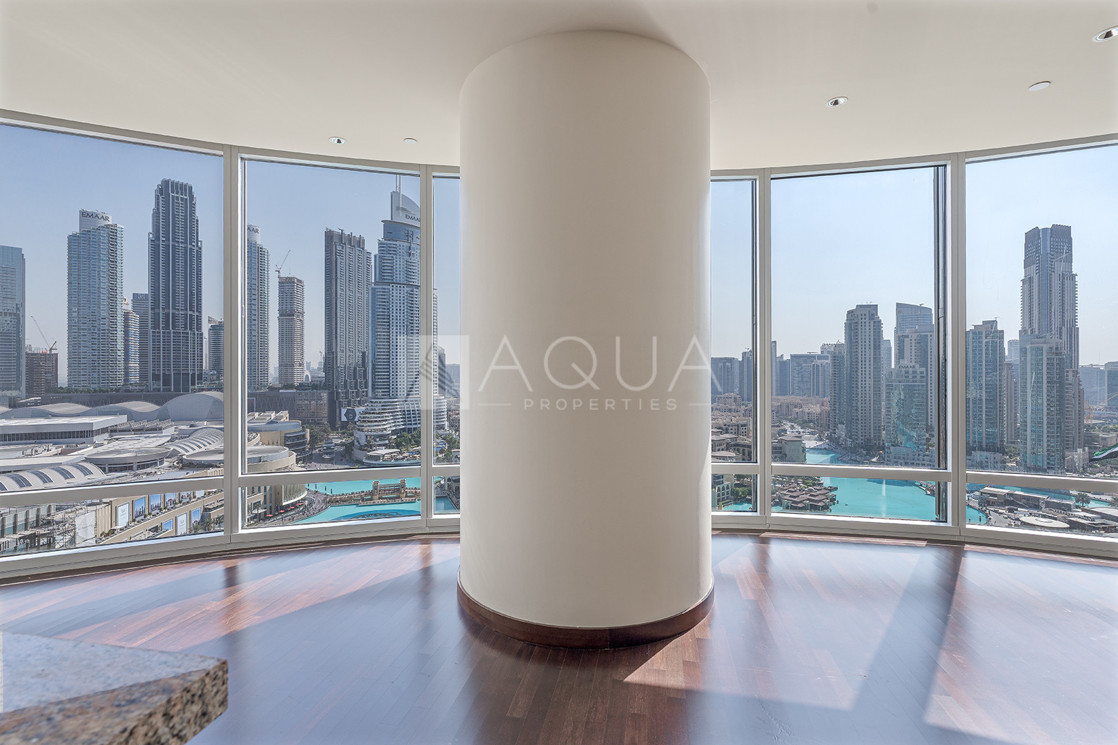 2BR LUXURY | FOUNTAIN VIEW | ONE LIFT   