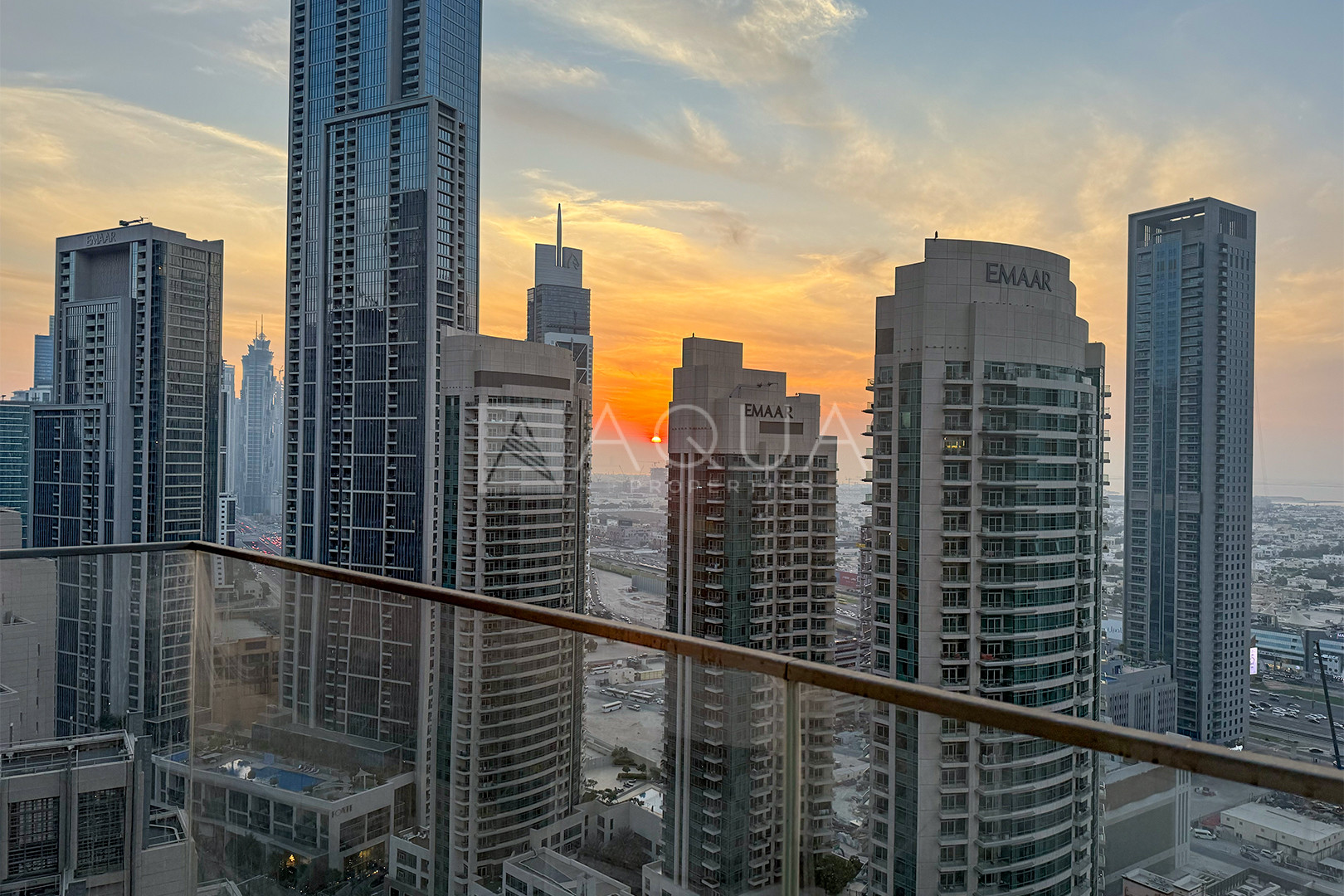 Fully Furnished | Mid Floor | City & Sea View