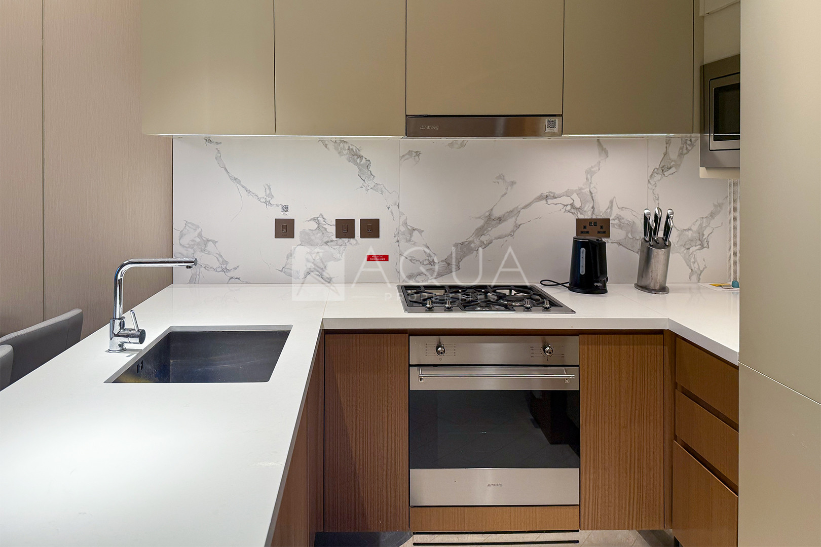 Fully Furnished | Mid Floor | City & Sea View