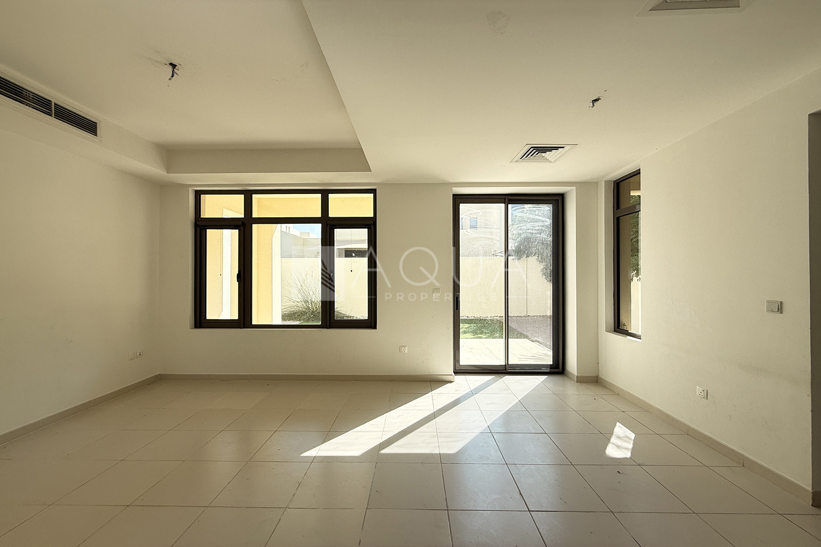 CLOSE TO POOL | TYPE A | LANDSCAPED GARDEN