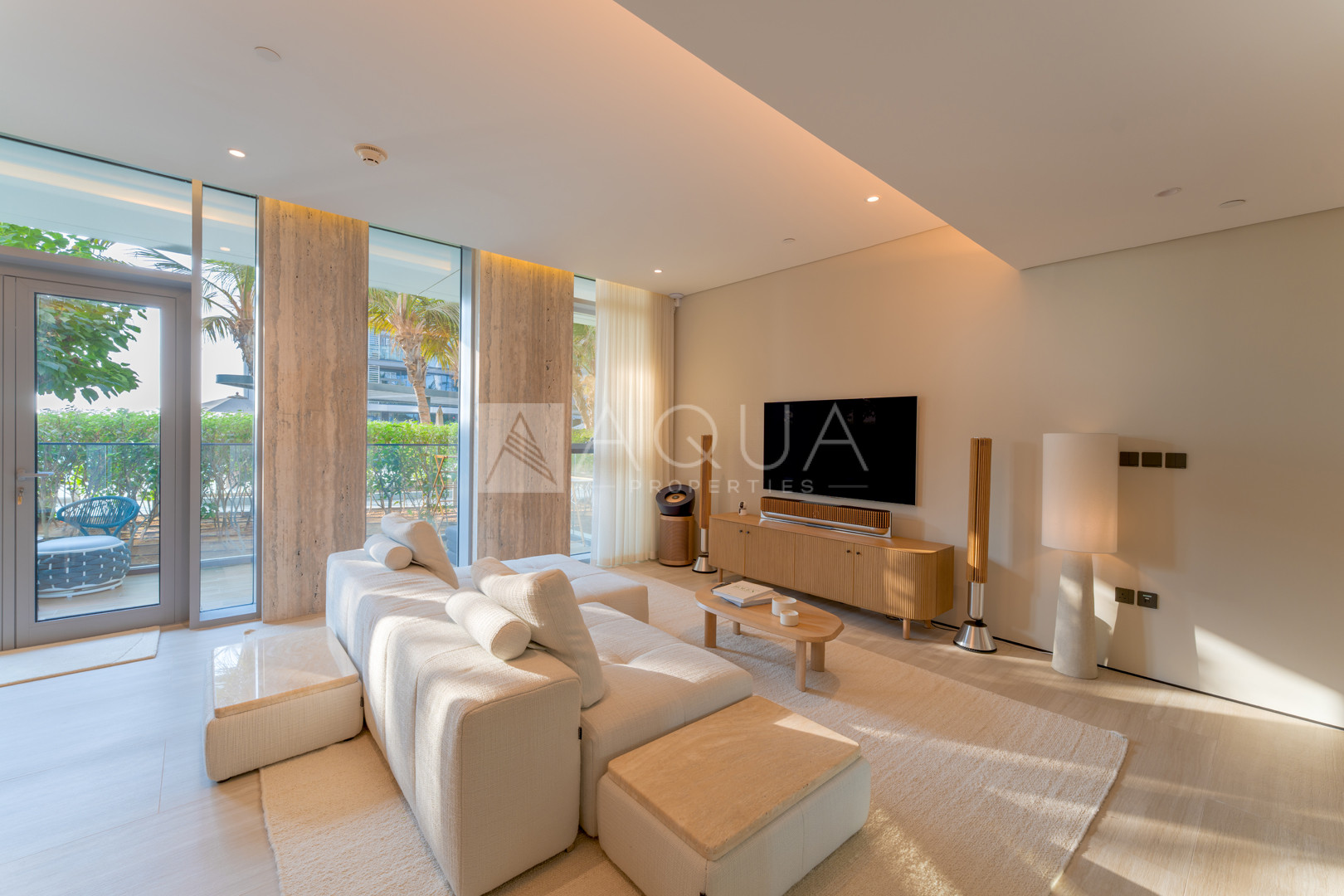 Natural Traverine Interior | Spacious Layout 