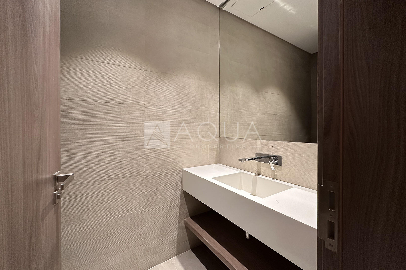 Burj Khalifa and Urban Park View | Vacant | 4 Cheques