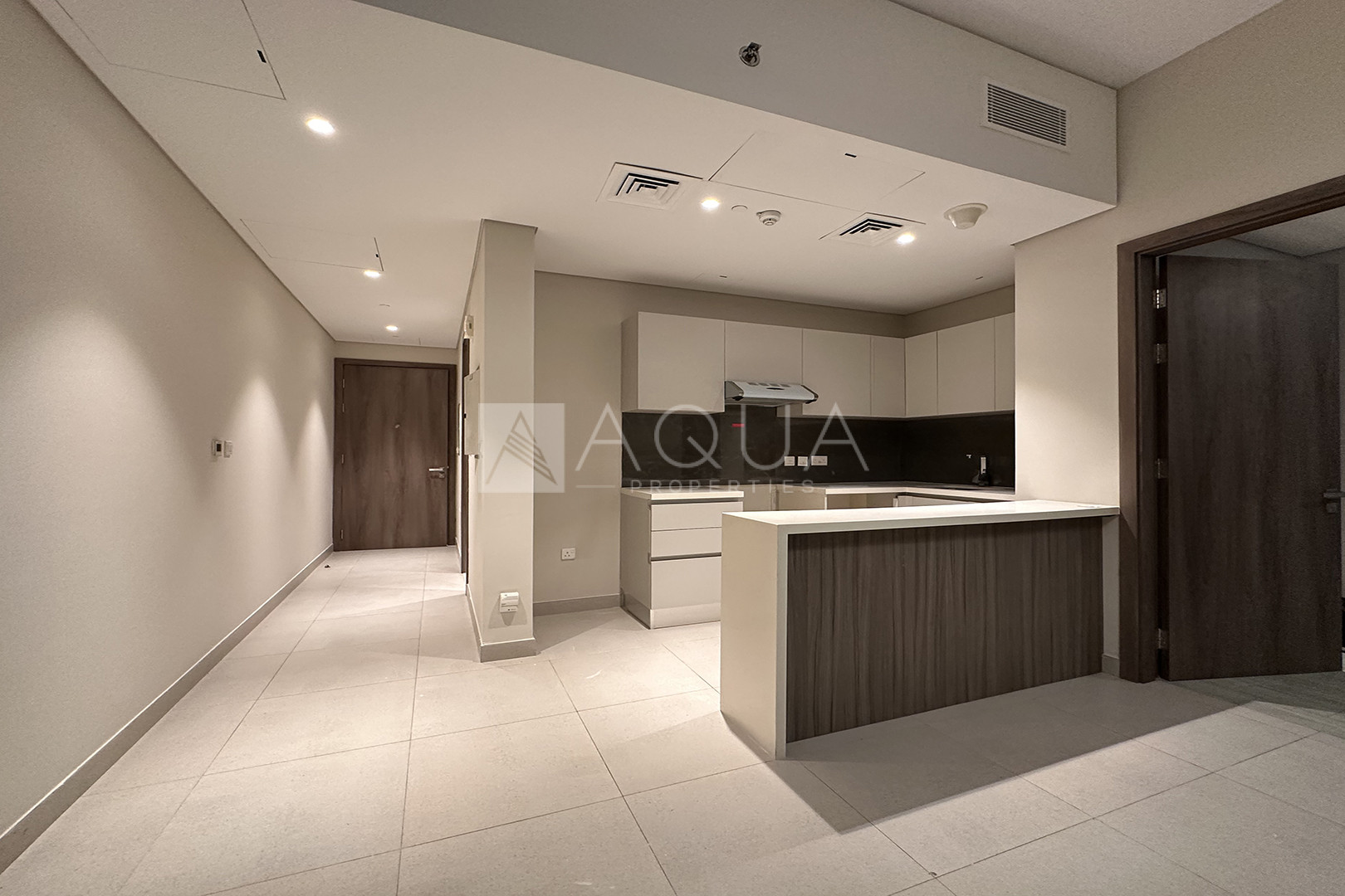 Burj Khalifa and Urban Park View | Vacant | 4 Cheques