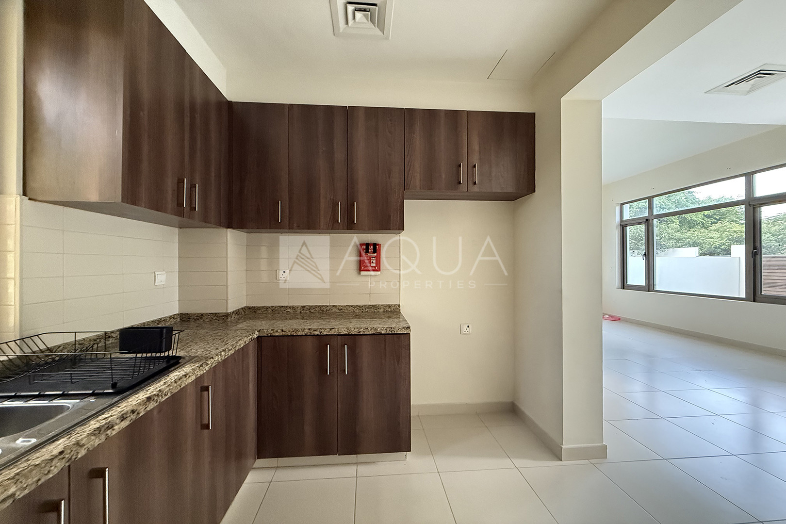 3BED PLUS STUDY | VACANT | CLOSE TO EXIT