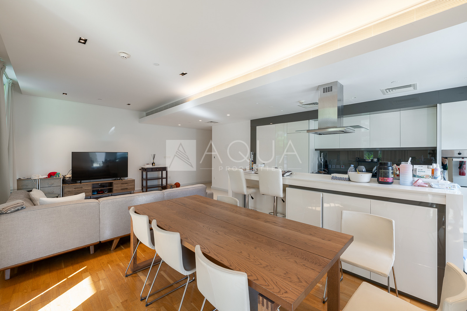 2BR +Maids | Fully furnished | Huge Layout