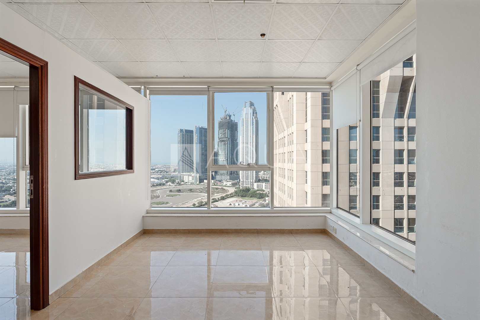 Prime Location | Fully Fitted |Canal View | Vacant