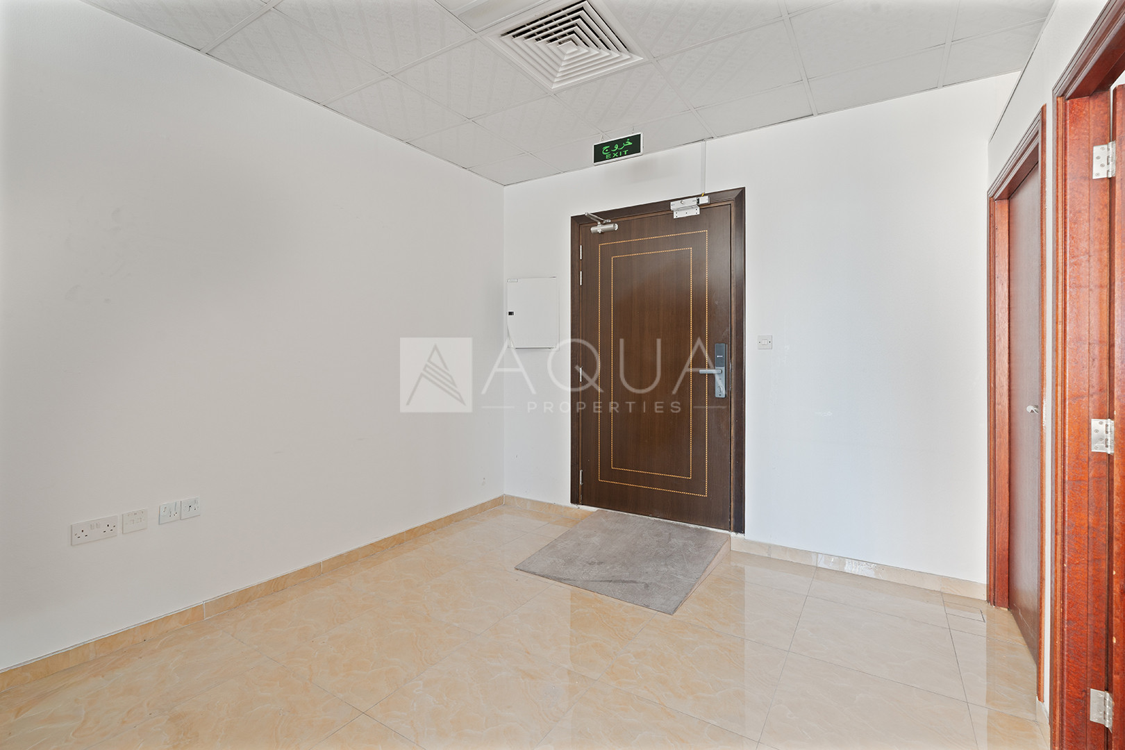 Prime Location | Fully Fitted |Canal View | Vacant