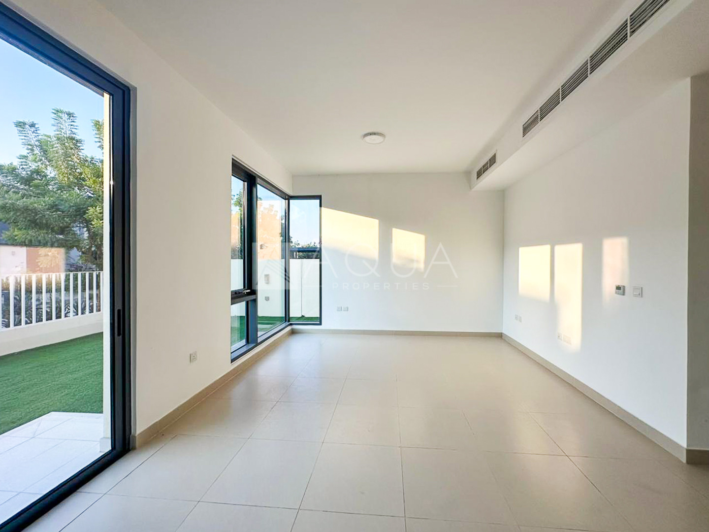 Corner 2E I Backing Green Belt I Vacant 