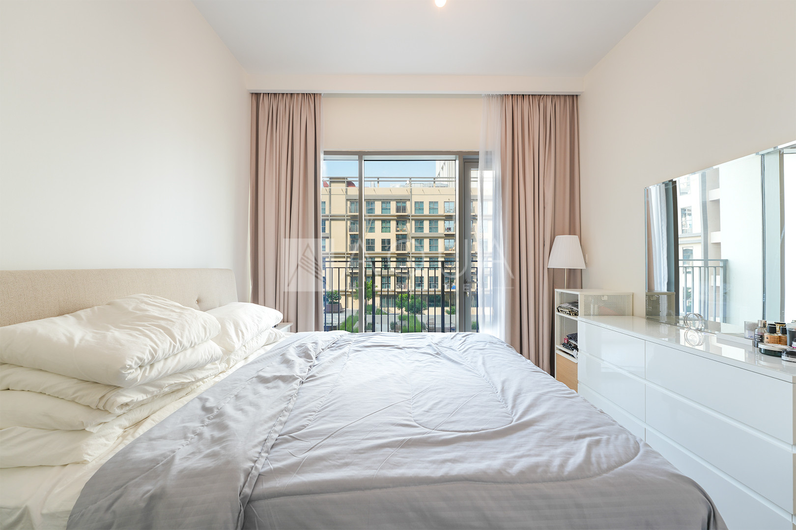 Exclusive | Low Floor Unit | Boulevard View 