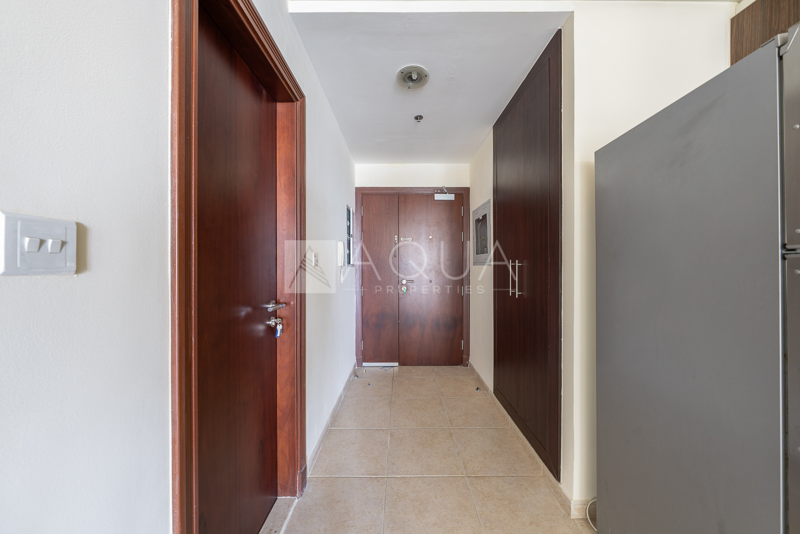 Unfurnished | High Floor | Close to Metro