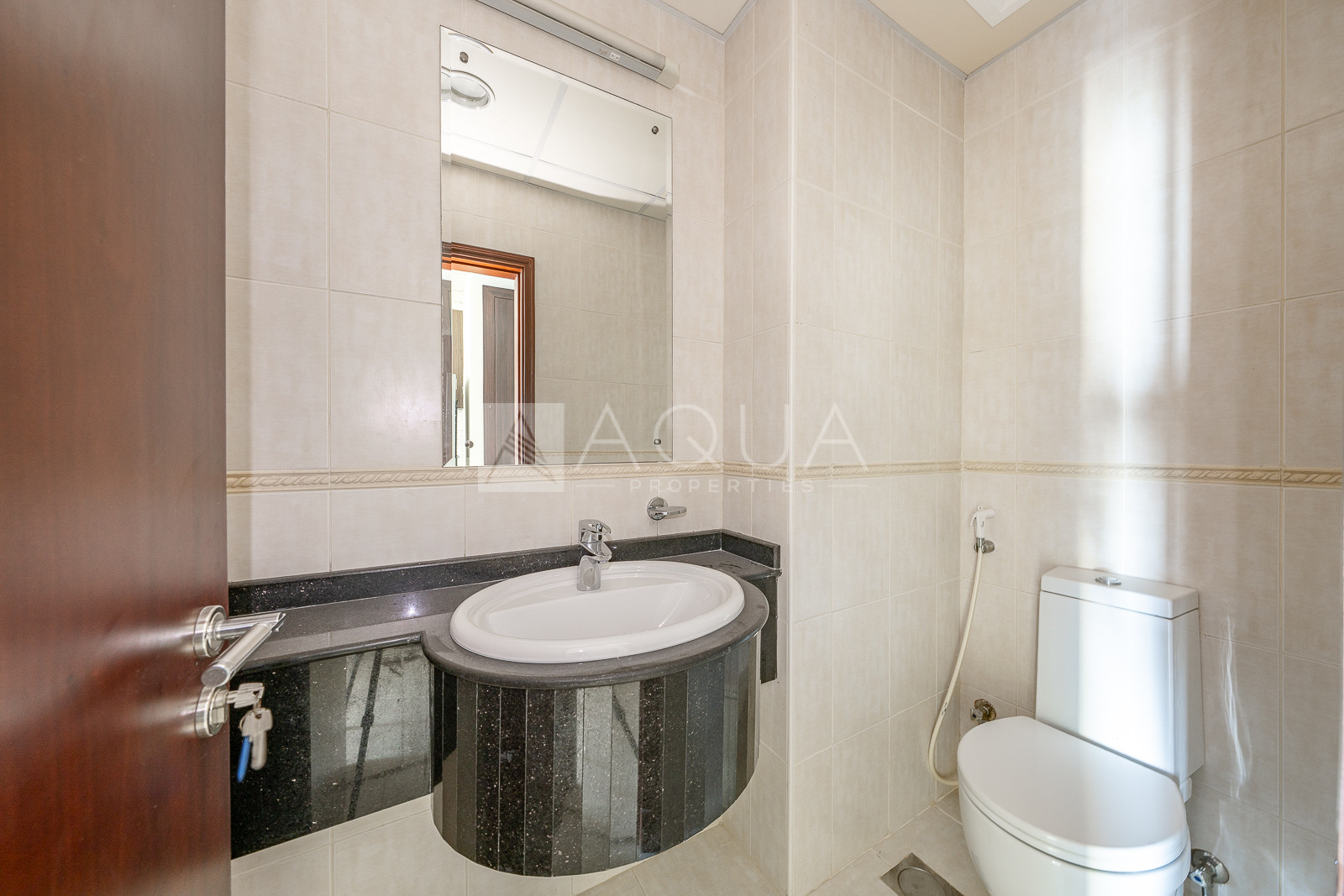 Unfurnished | High Floor | Close to Metro