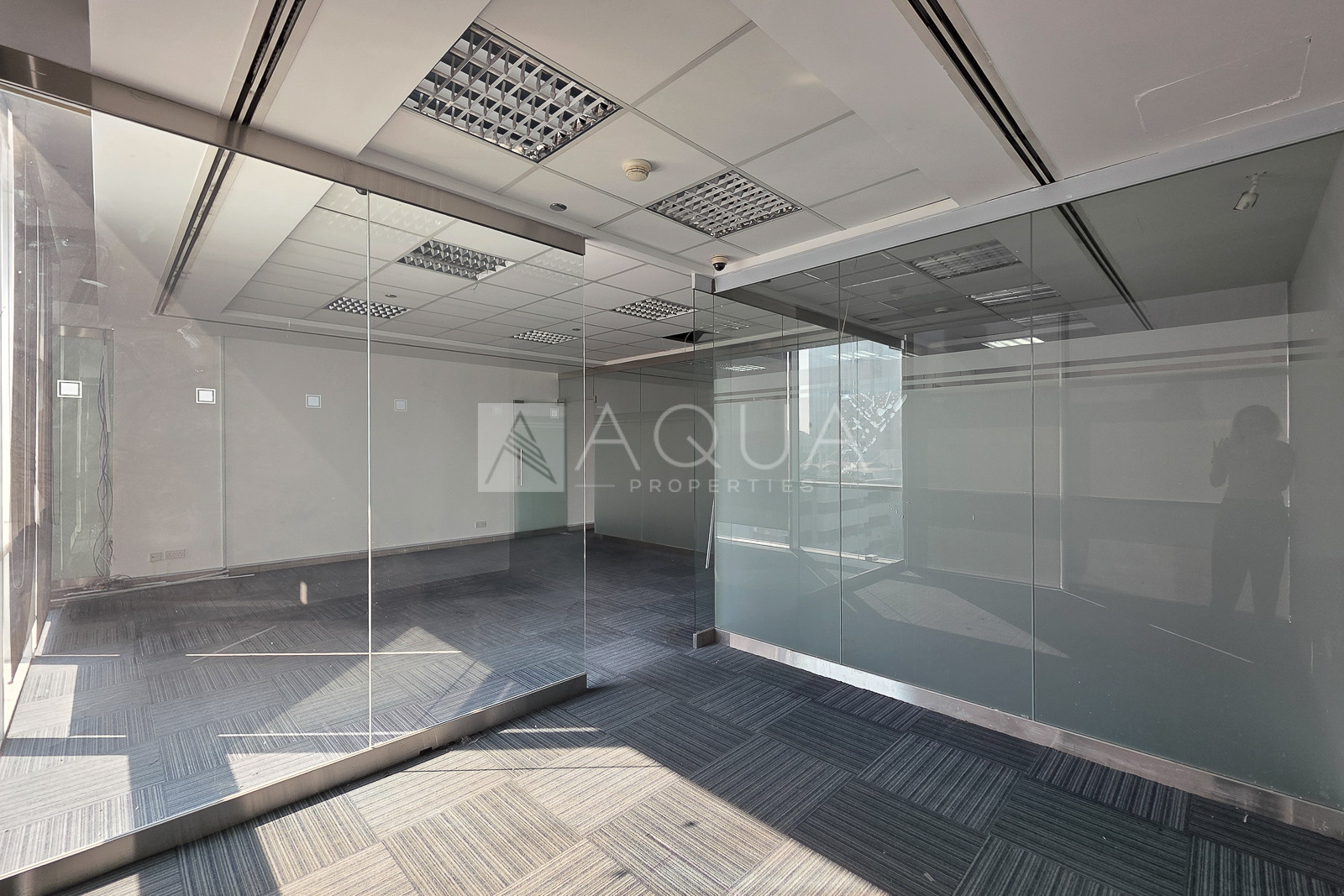 Fitted | Premium Location | Partitioned 