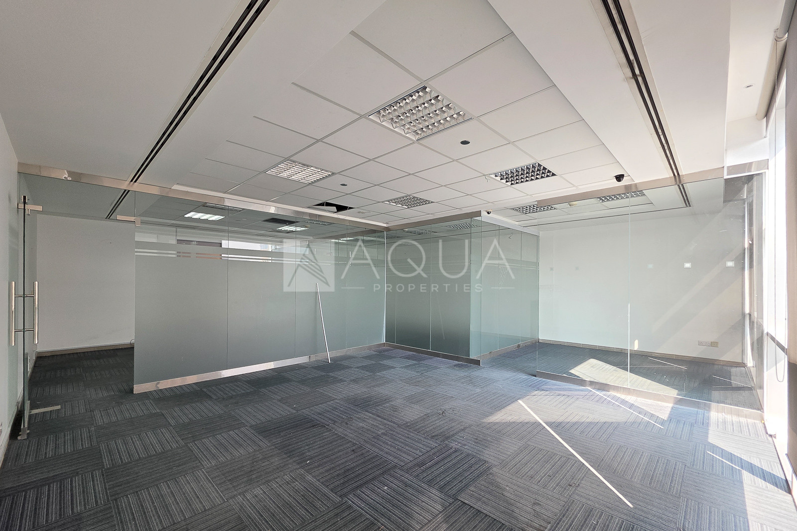 Fitted | Premium Location | Partitioned 