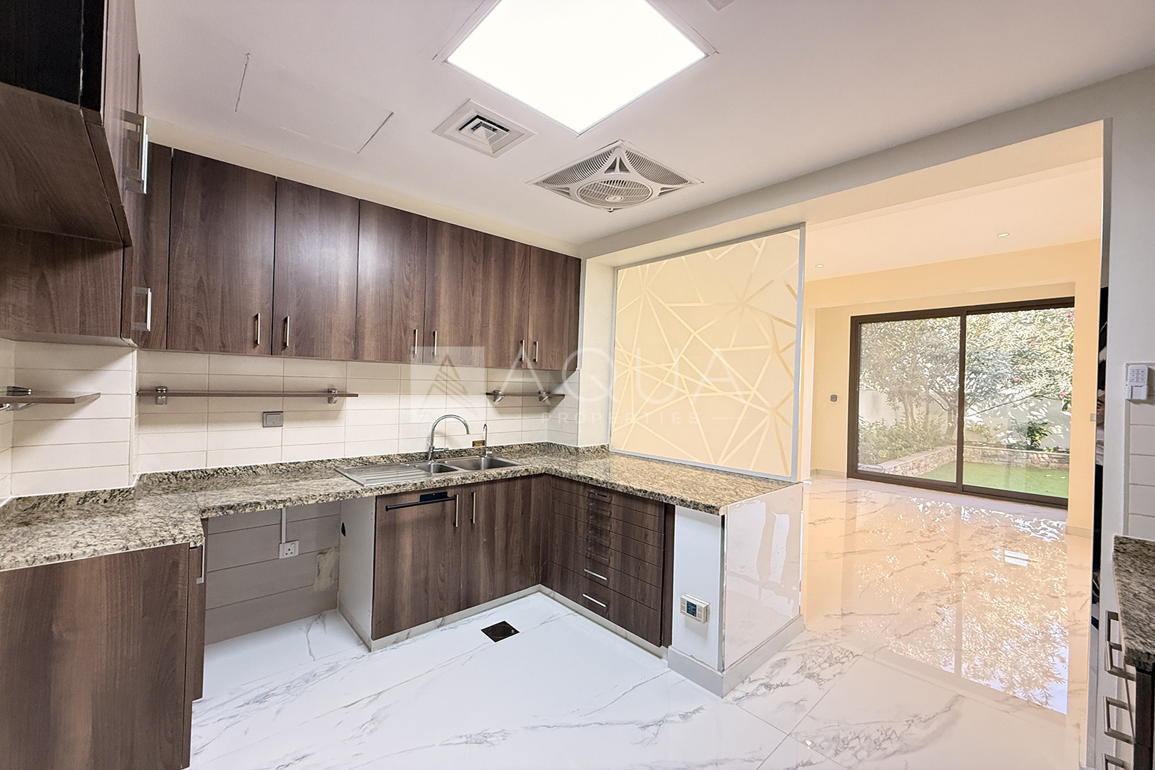 SINGLE ROW | UPGRADES DONE | LANDSCAPED 