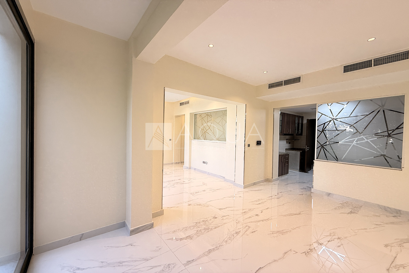 SINGLE ROW | UPGRADES DONE | LANDSCAPED 