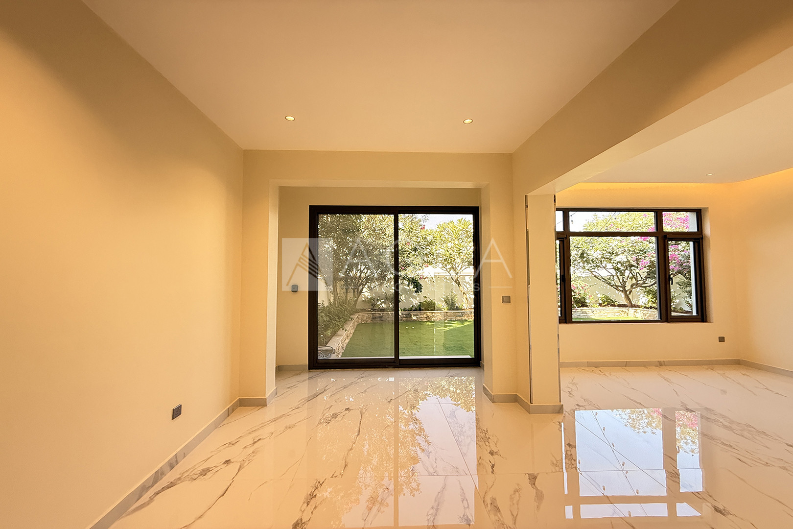 SINGLE ROW | UPGRADES DONE | LANDSCAPED 