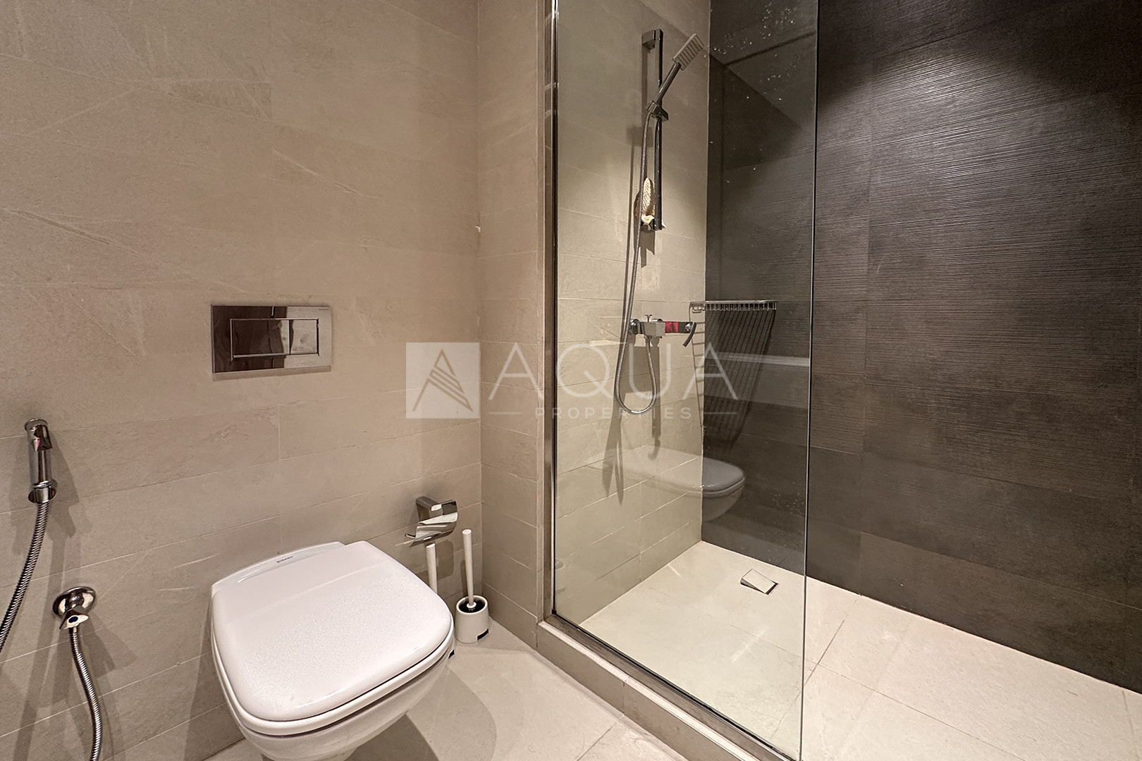 Burj Khalifa View | Big Balcony | 4 Cheques