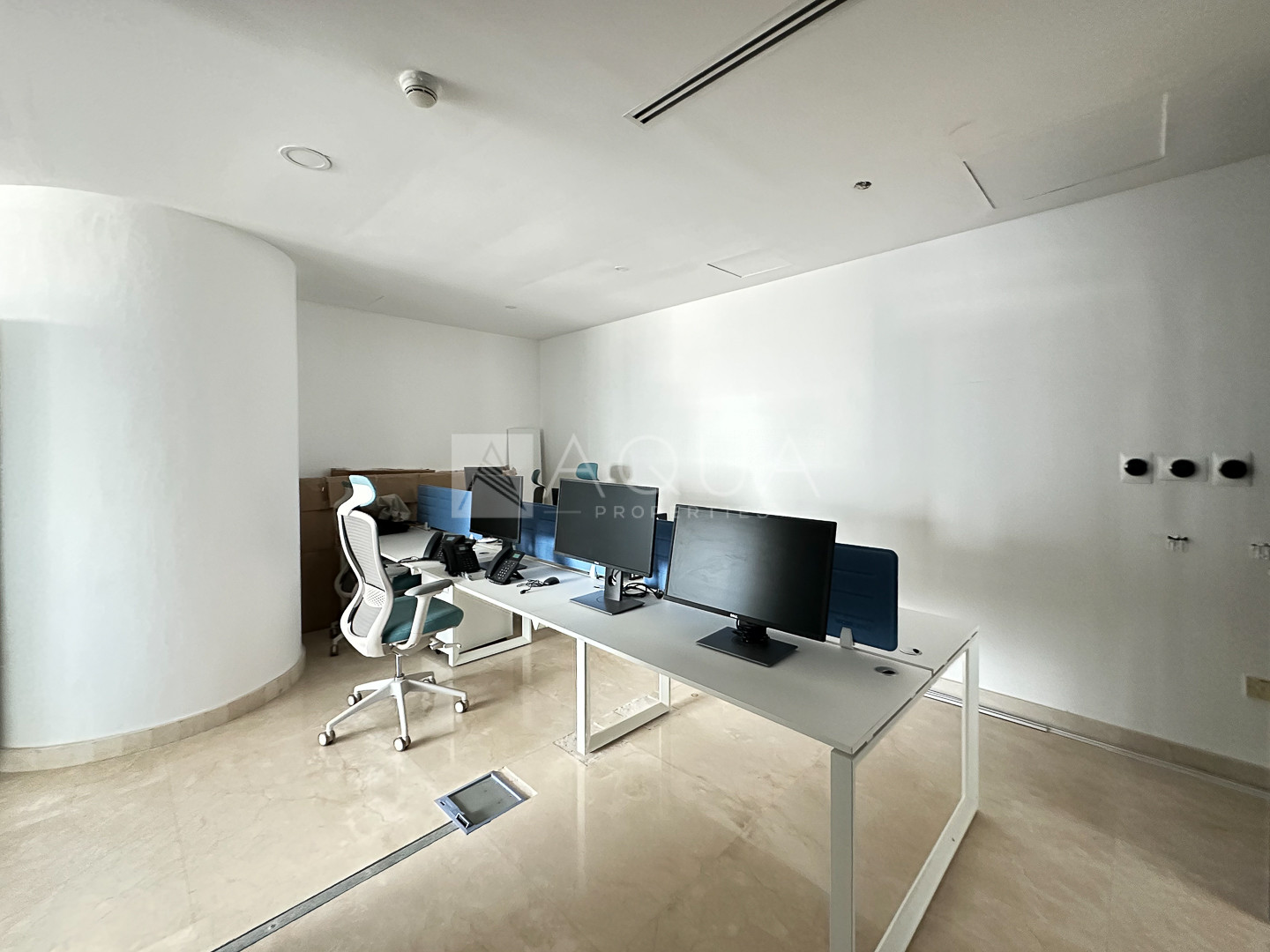 Fully Furnished | Glass Partitions | Vacant