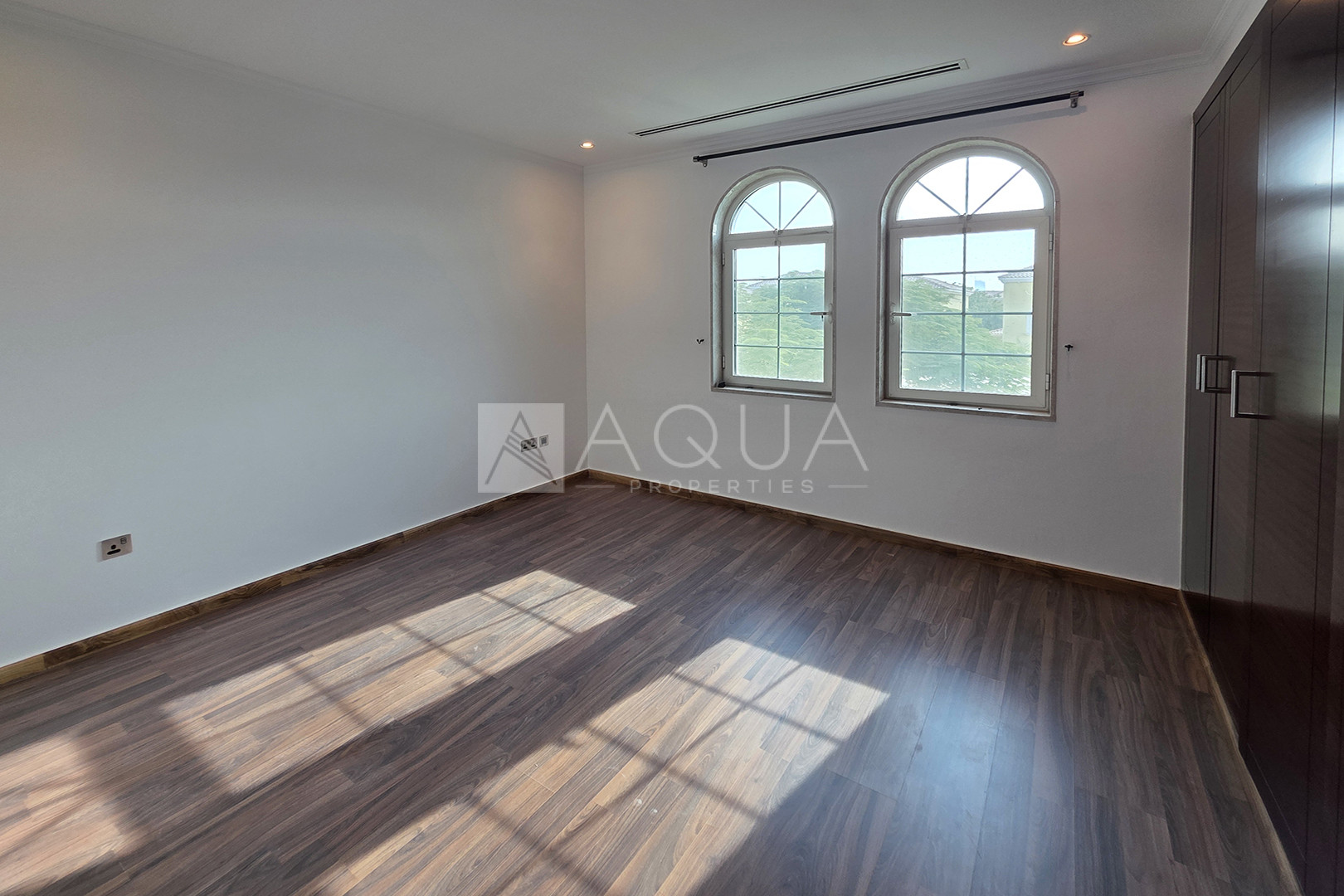 Large Corner Plot | Vacant | Private Pool 