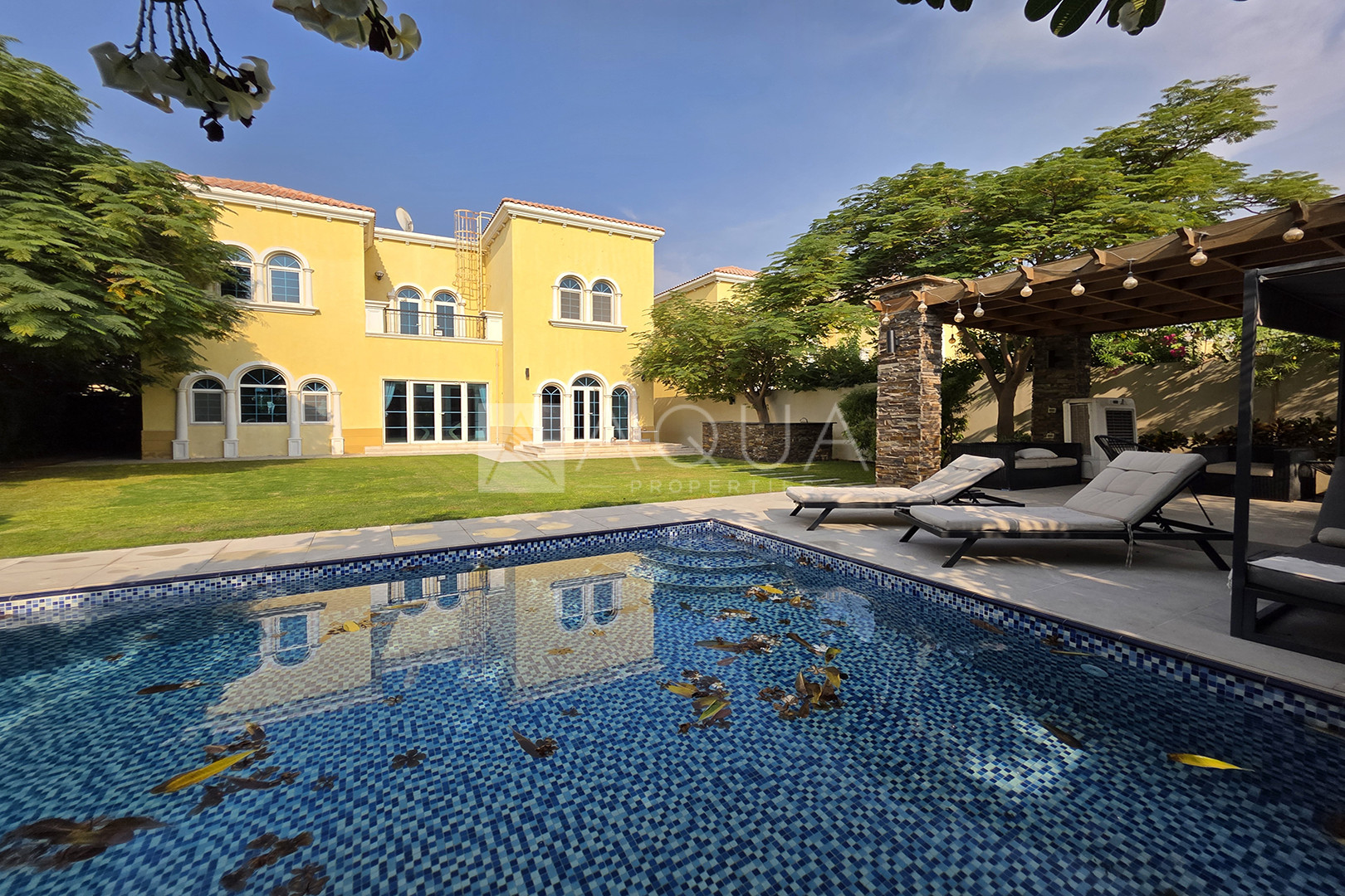 Large Corner Plot | Vacant | Private Pool 